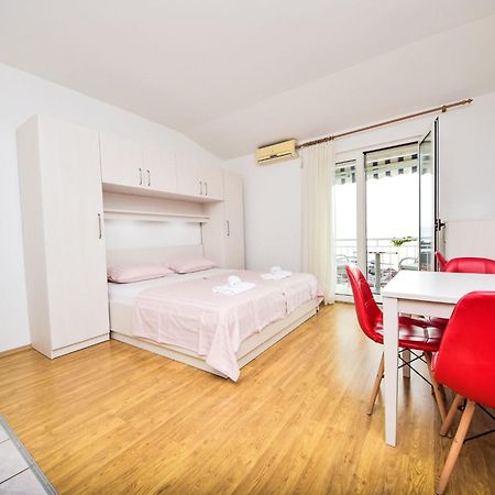 Apartment Mira-1 By Interhome Makarska Kültér fotó