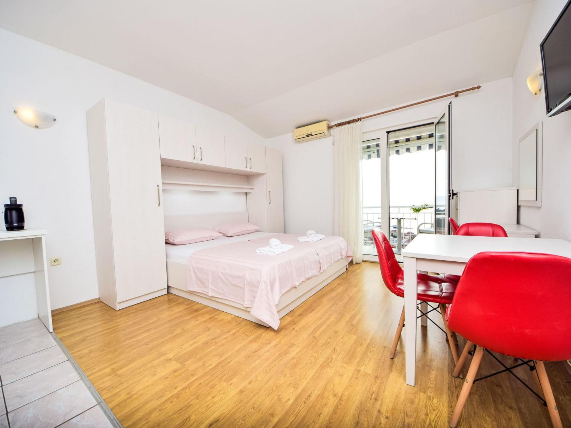Apartment Mira-1 By Interhome Makarska Kültér fotó
